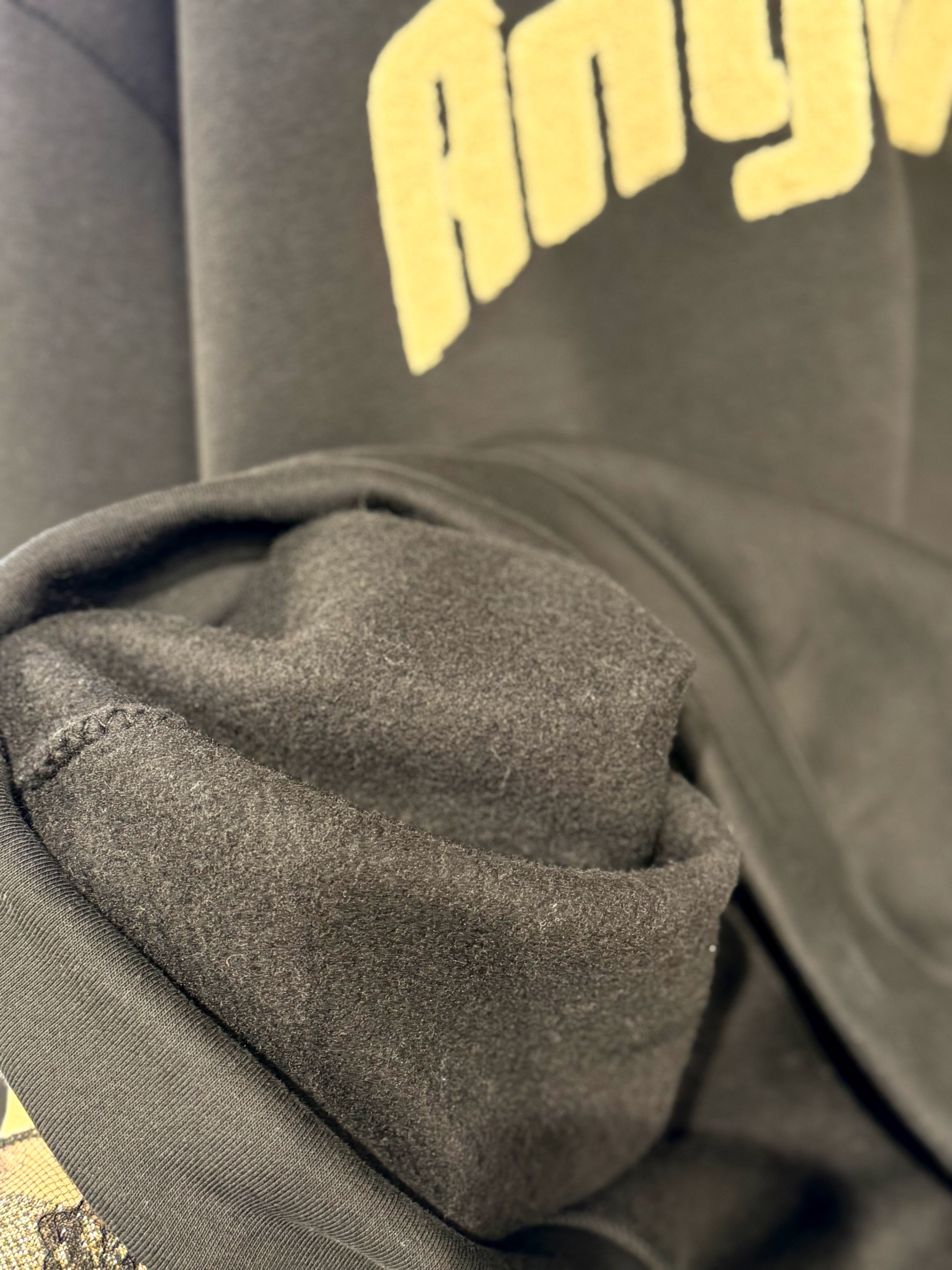 Džemperis su pūkeliu