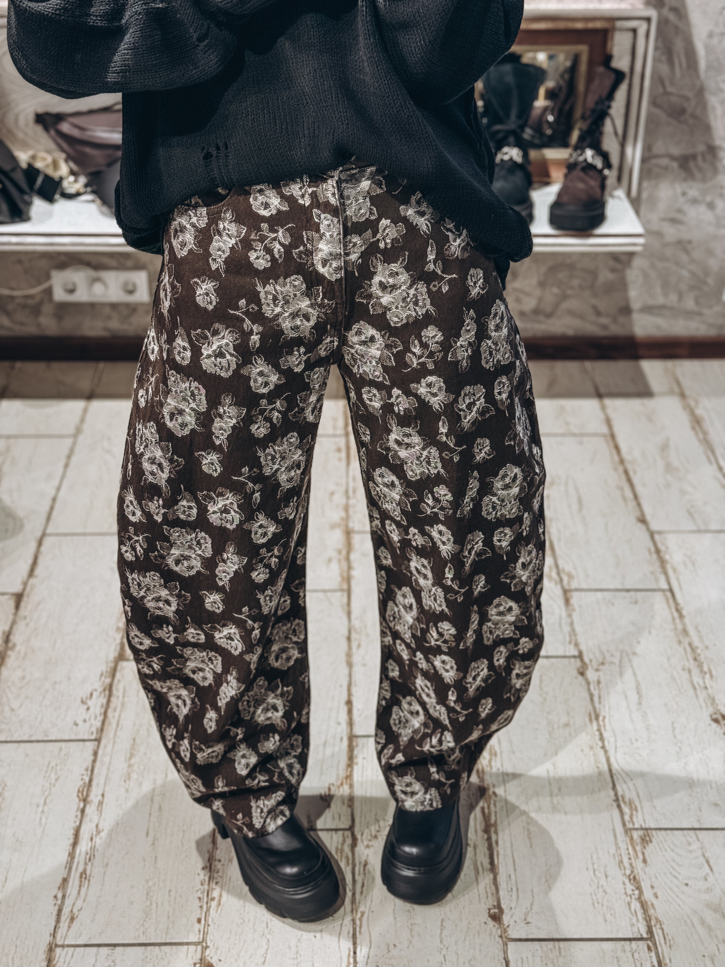 Balloon stiliaus Džinsai