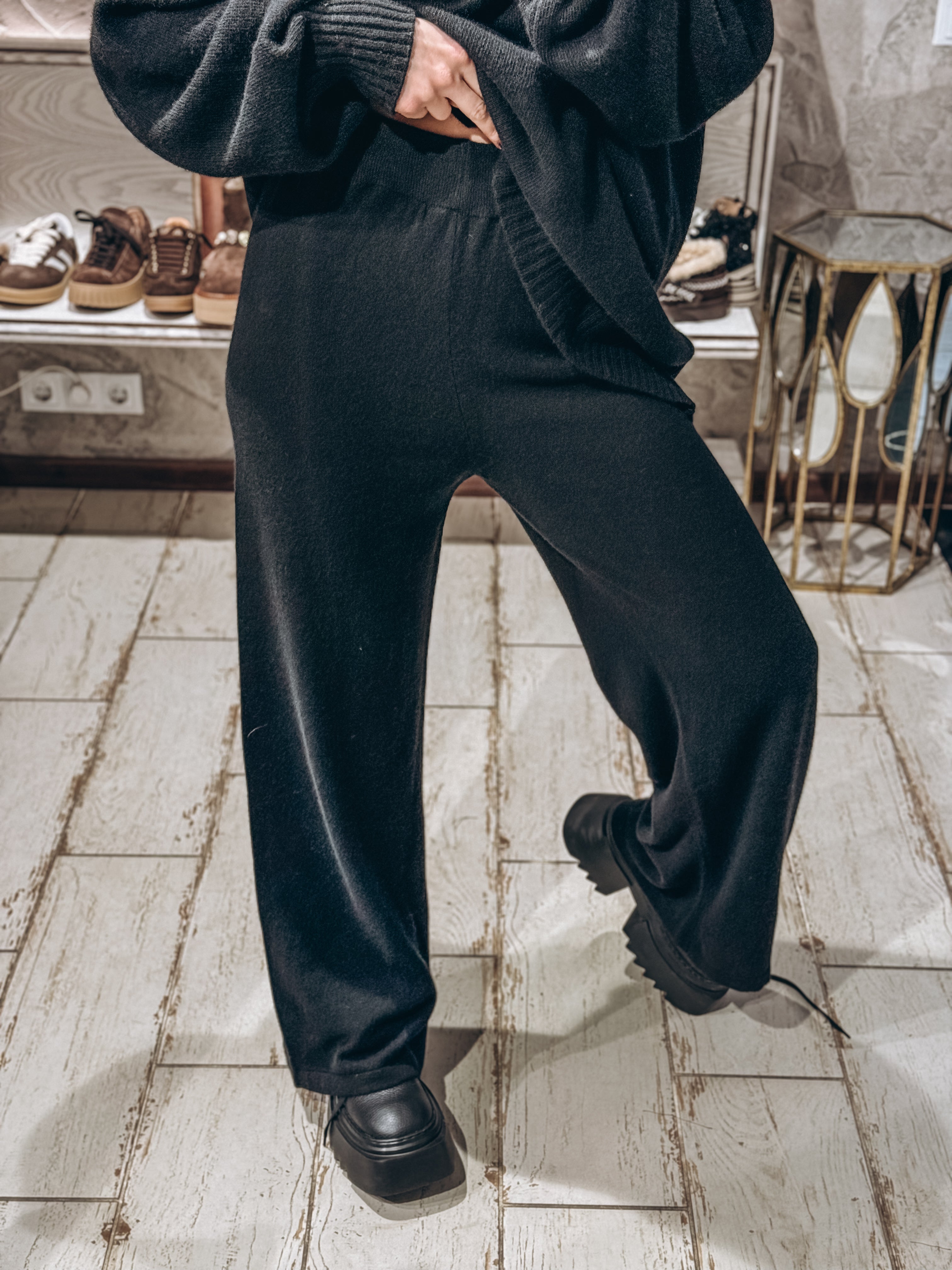 Komplektas su vilna, kašmyru