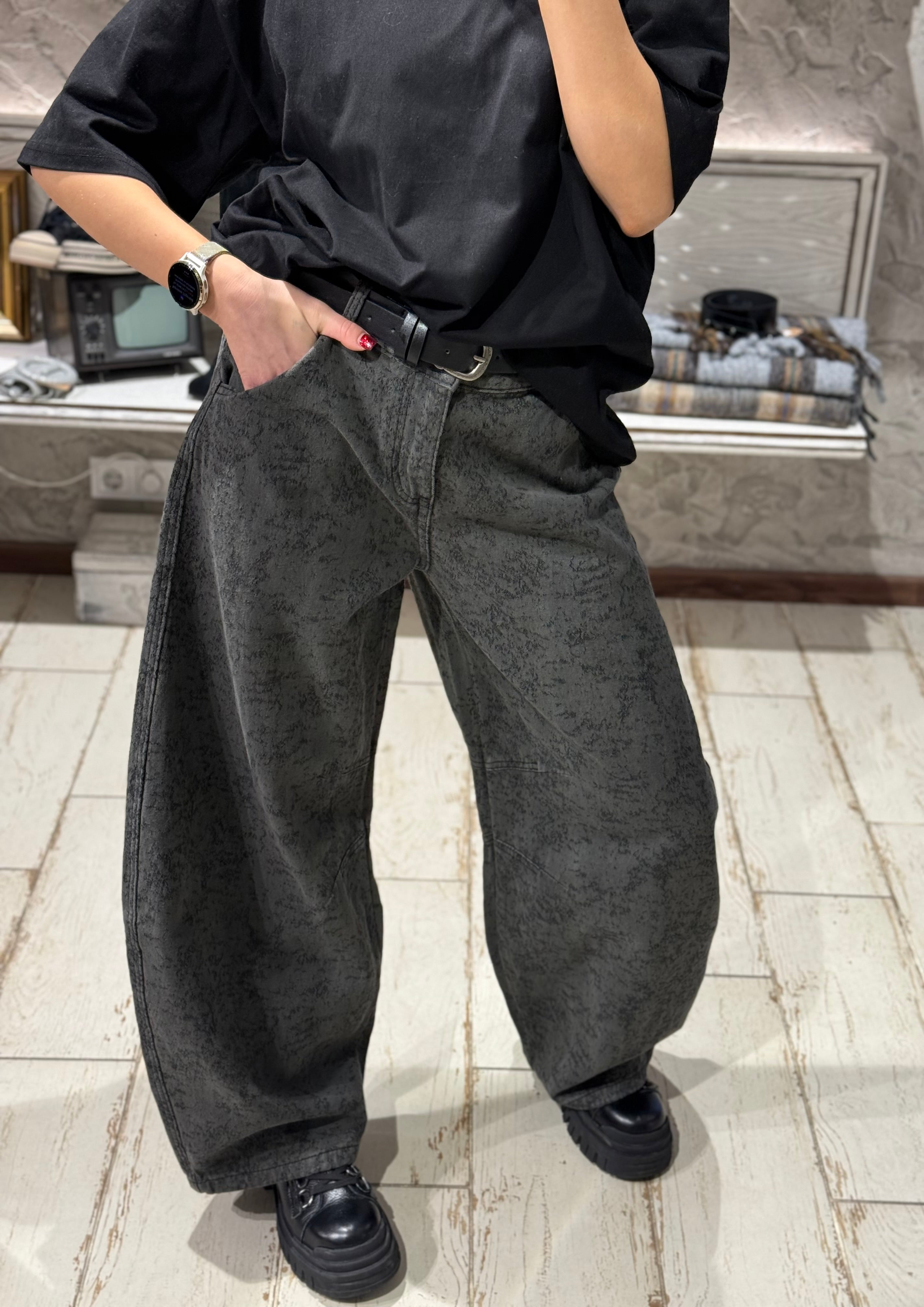 Balloon stiliaus Džinsai