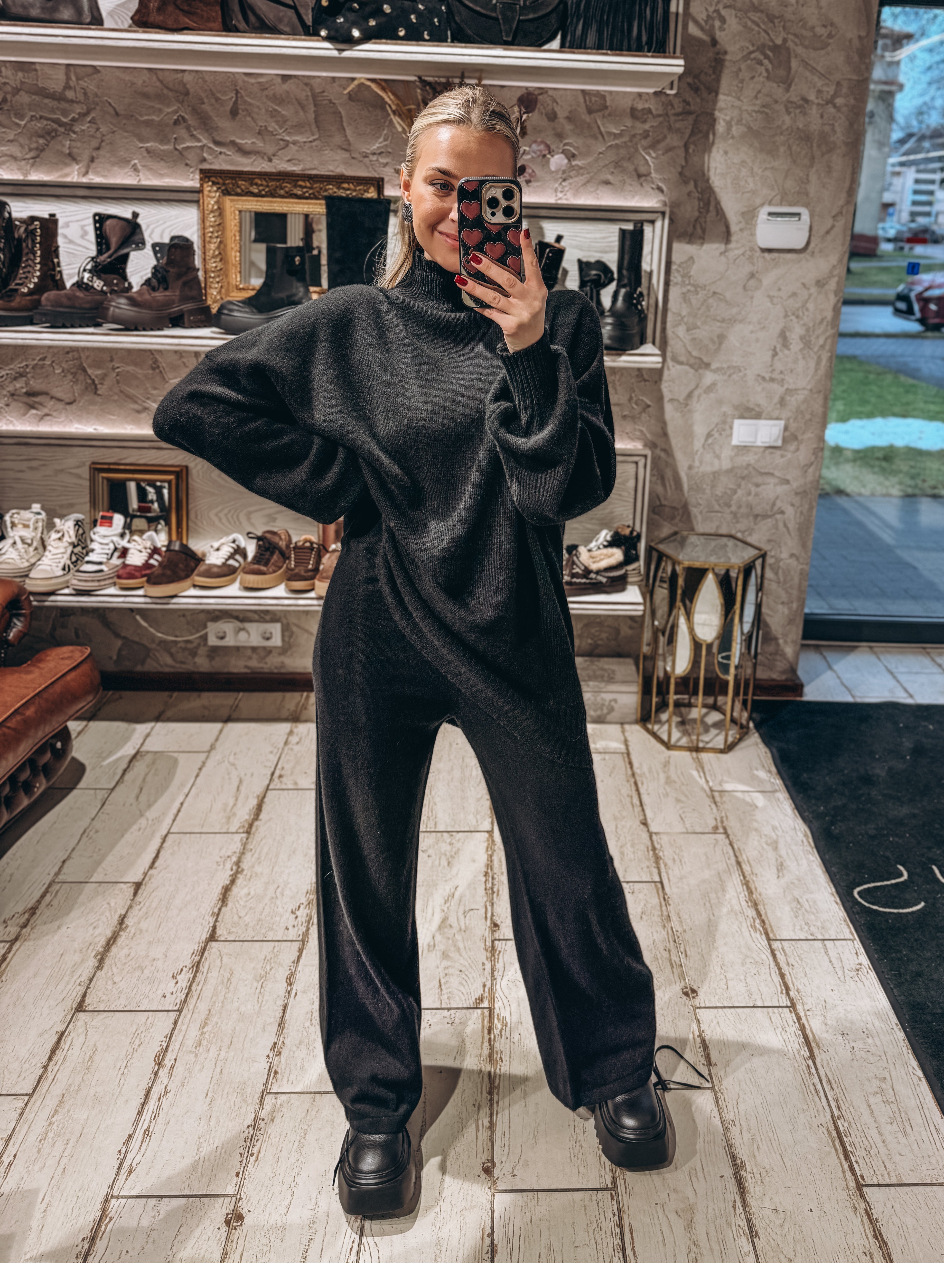 Komplektas su vilna, kašmyru