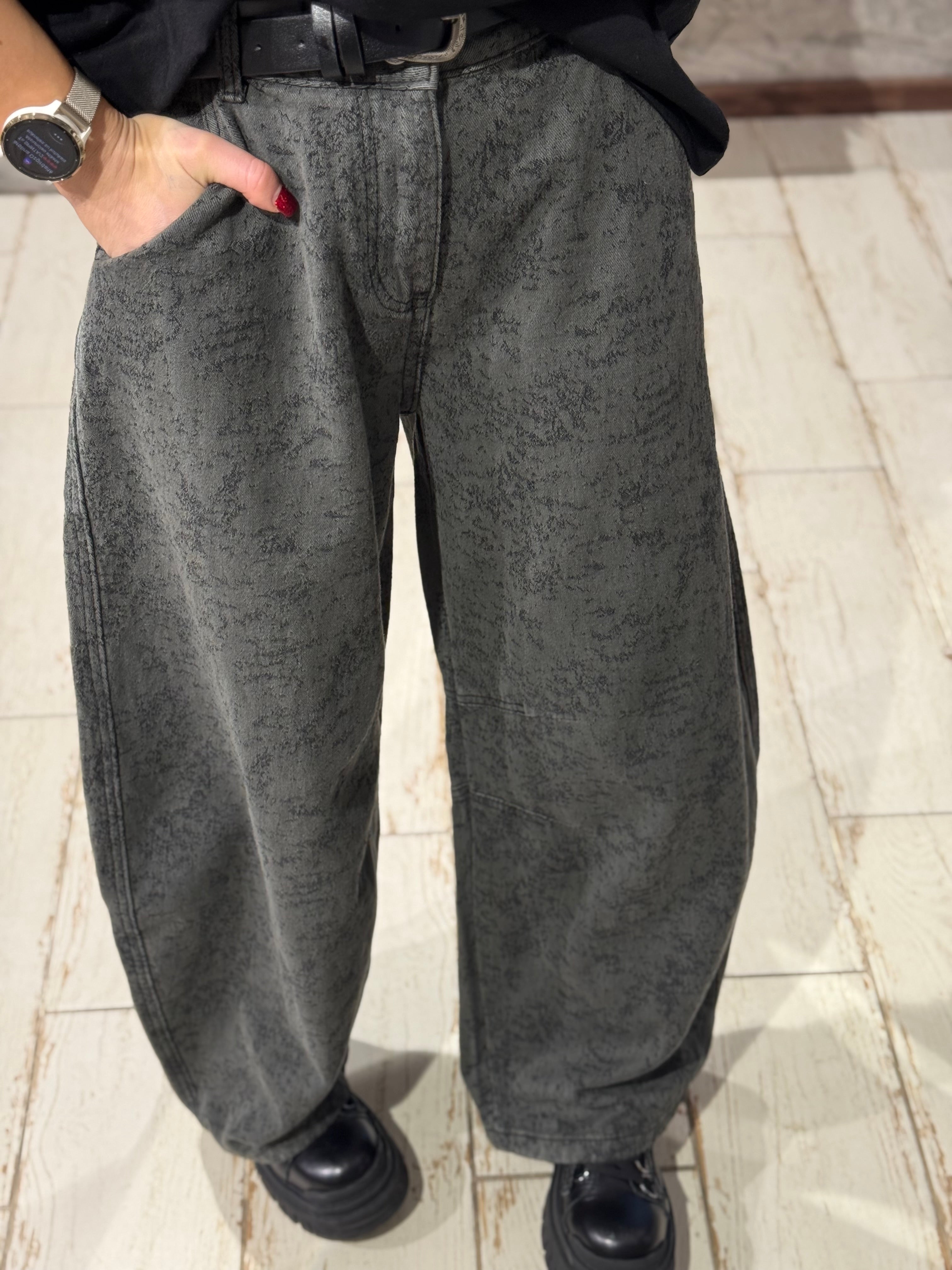 Balloon stiliaus Džinsai