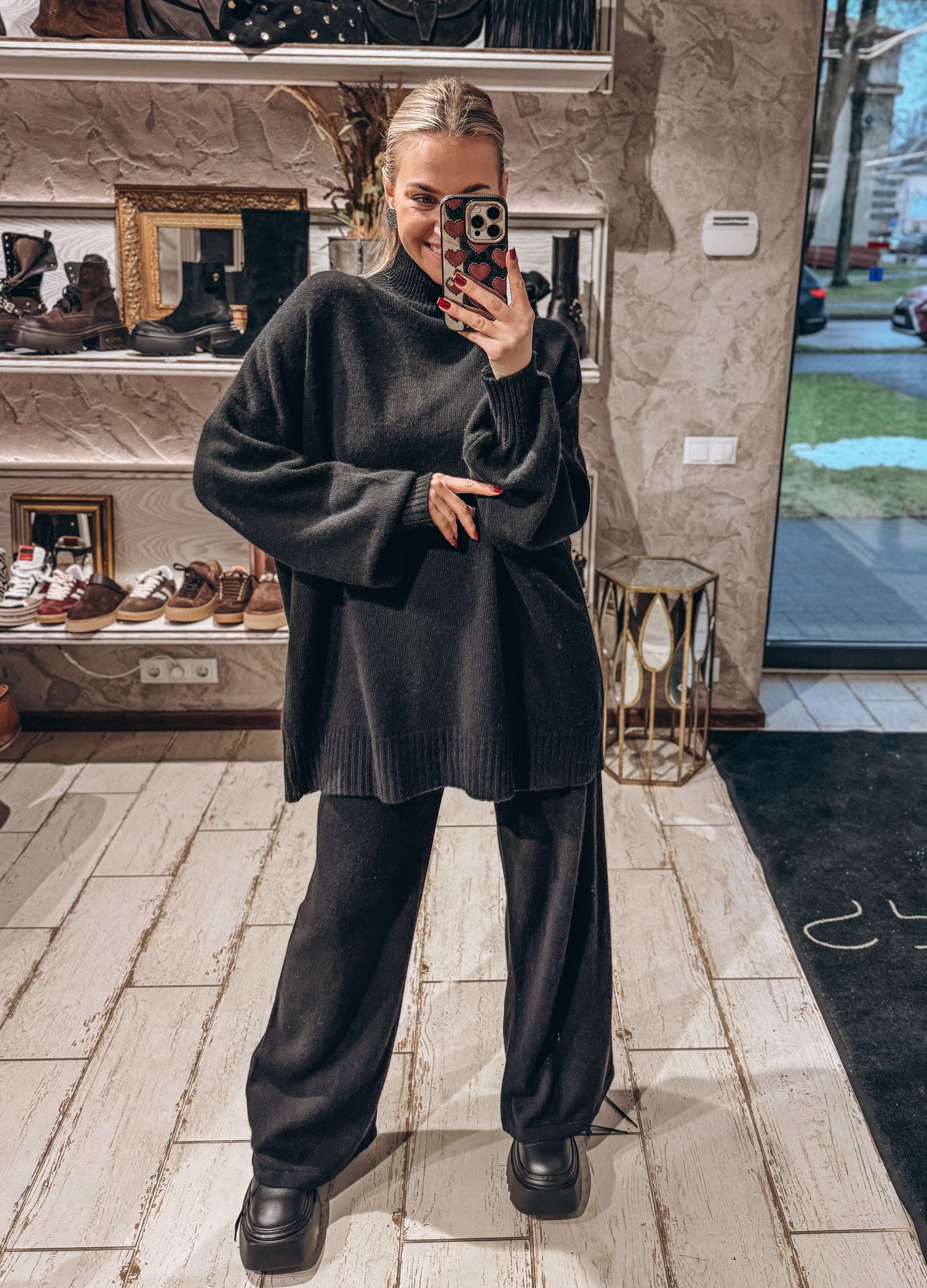 Komplektas su vilna, kašmyru